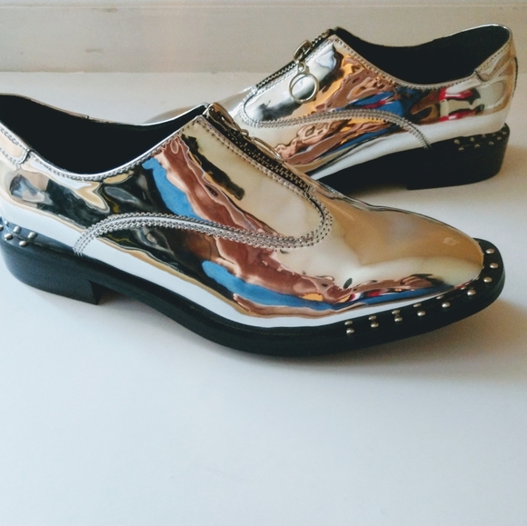 Design Lab Silver Loafers Women's 6 - Picture 7 of 7